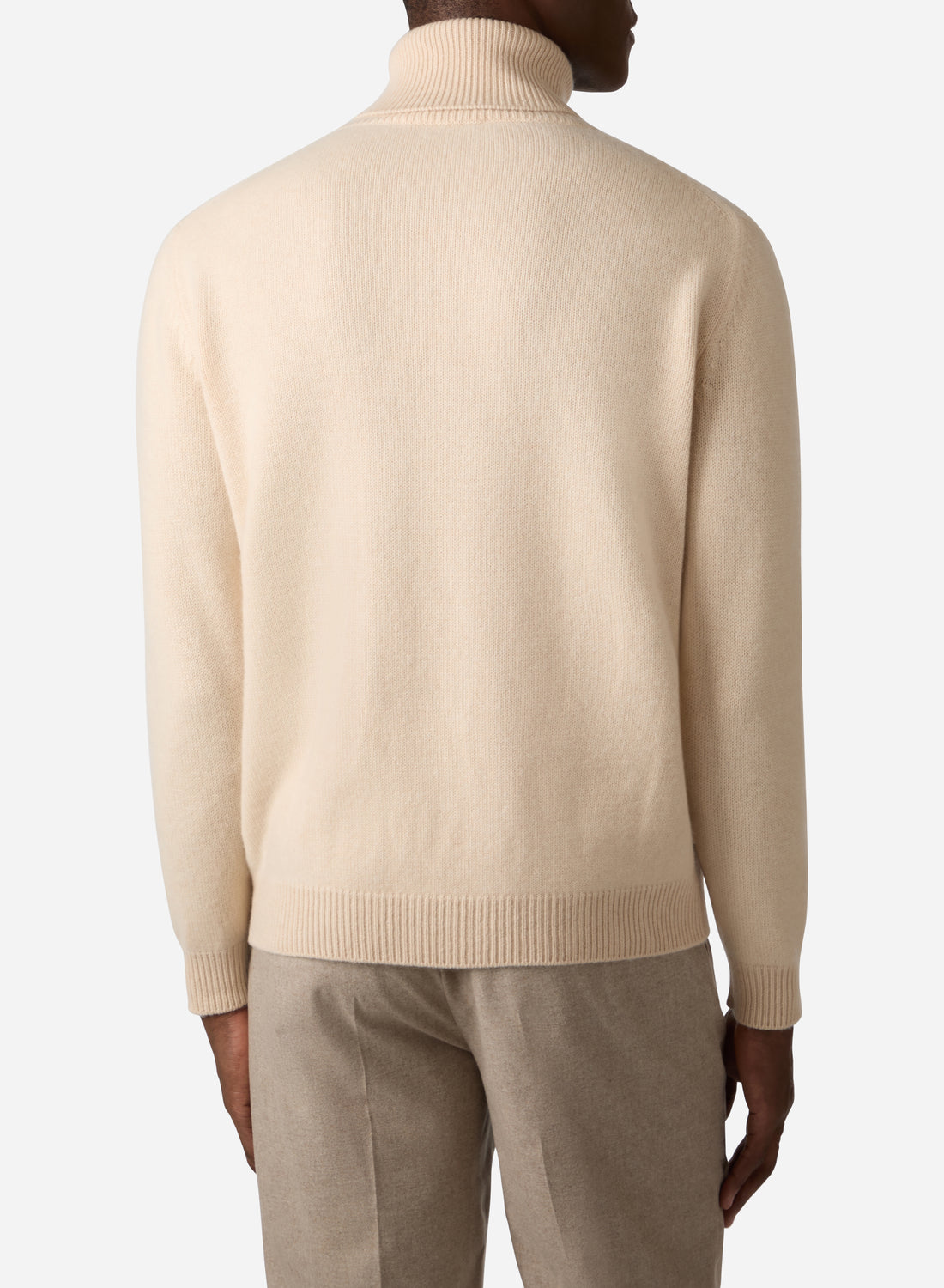 OVERSIZED CABLE CASHMERE TURTLENECK