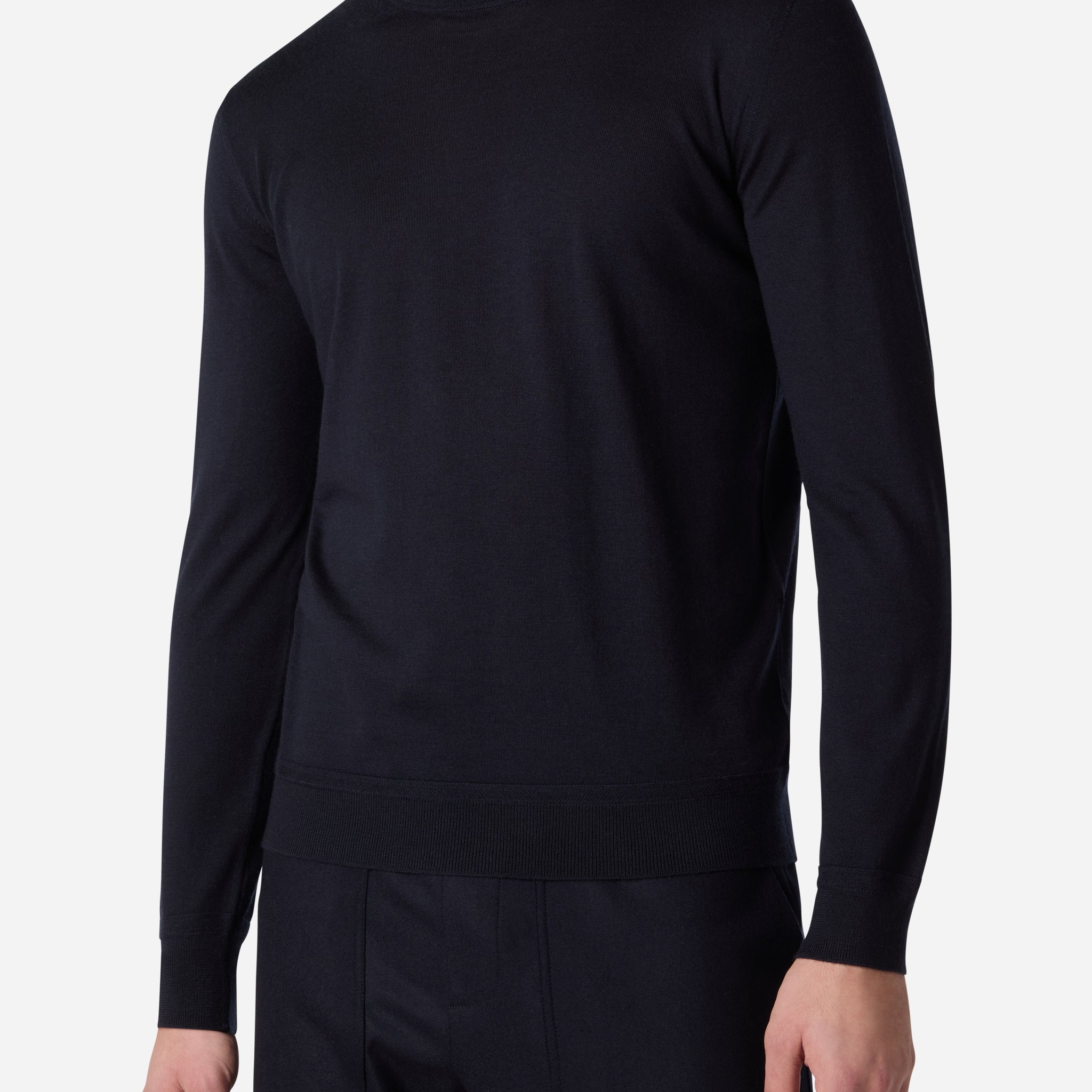SUPERFINE WOOL CREWNECK