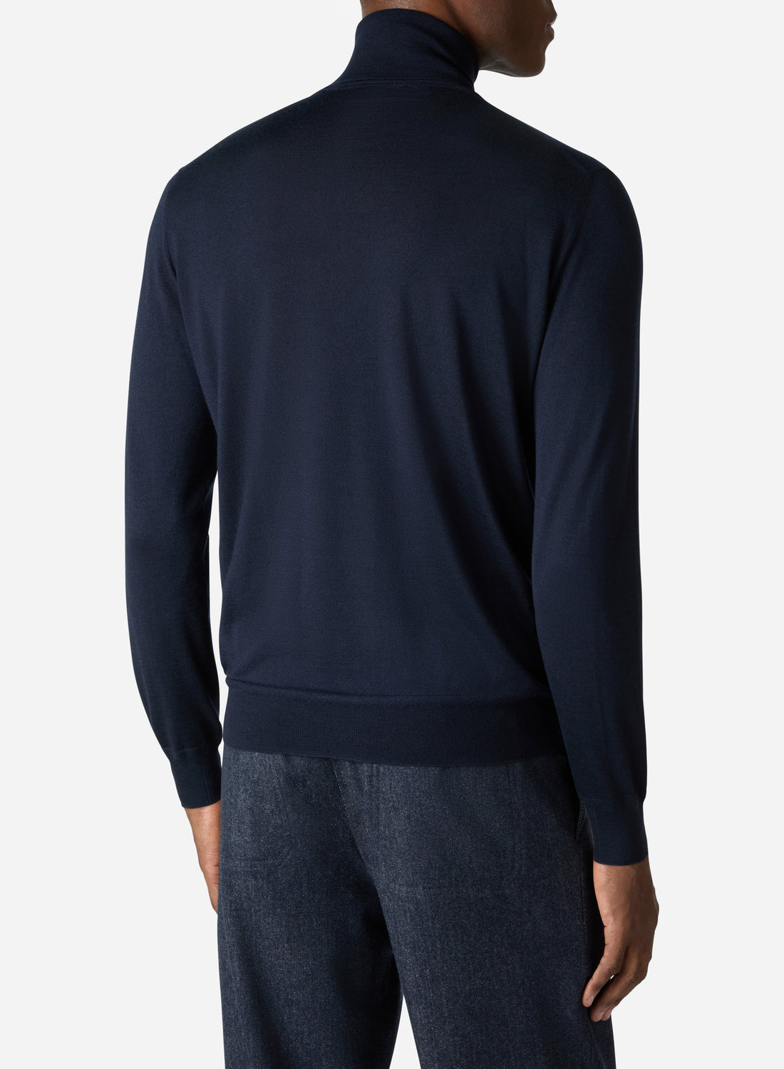 CASHMERE AND SILK TURTLENECK